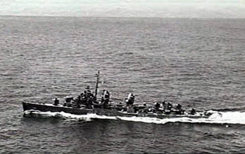 The U.S. Navy destroyer USS Mullany (DD-528) underway in 1944.
