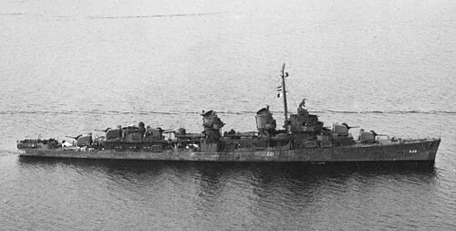 The U.S. Navy destroyer USS Trathen (DD-530) off Point No Point, Washington (USA), in 1943.