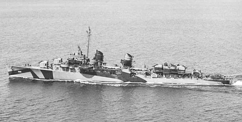 The U.S. Navy destroyer USS Wren (DD-568) underway off Dungeness Point, Washington (USA), 2 June 1944.
