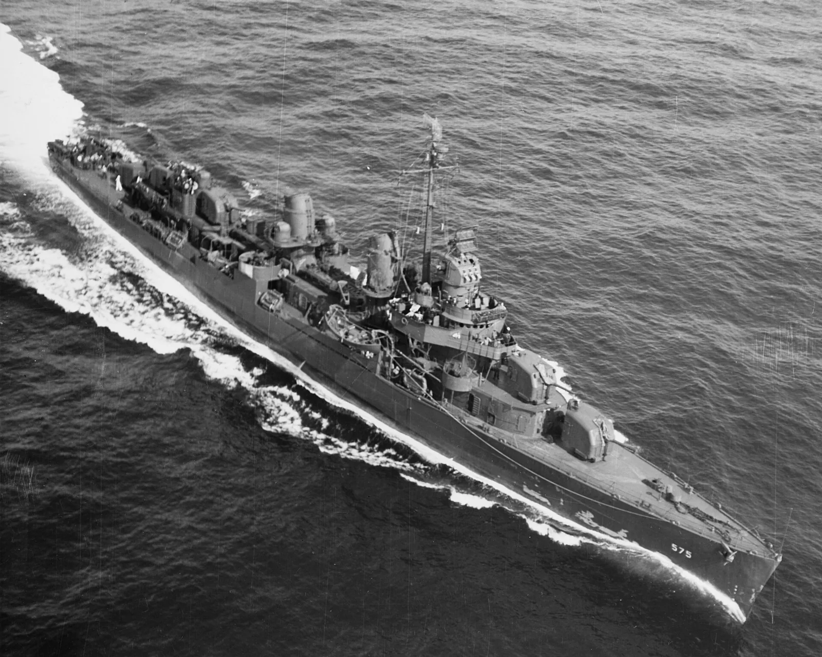 USS McKee (DD-575) steaming toward the entrance of Chesapeake Bay (position 37 00'N, 75 26'W, course 270) at time 1647h on 3 July 1943.