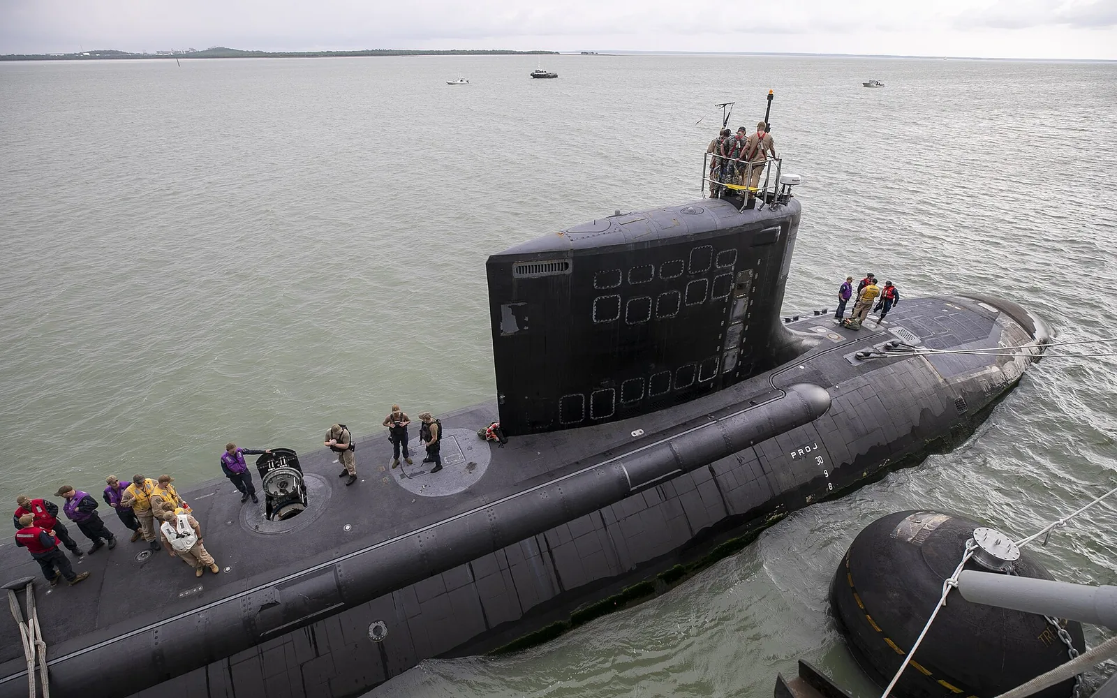 USS Minnesota (SSN 783) departs from the submarine tender USS Emory S. Land (AS 39) after a scheduled port visit at Darwin, Northern Territory, Australia, Mar. 31, 2025. Darwin is...