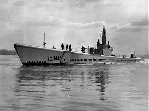 Official U.S. Navy photo of the USS Escolar (SS-294) , probably off Portsmouth, N.H., possibly around the time of her commissioning, circa June 1944.