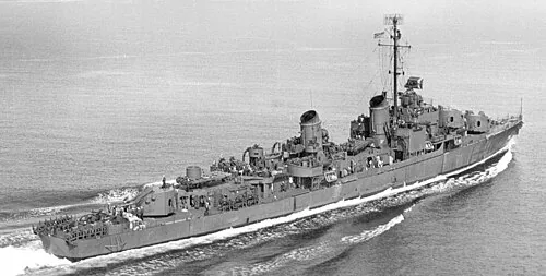 The U.S. Navy destroyer USS Gurke (DD-783) in Puget Sound, Washington (USA), on 22 May 1945.