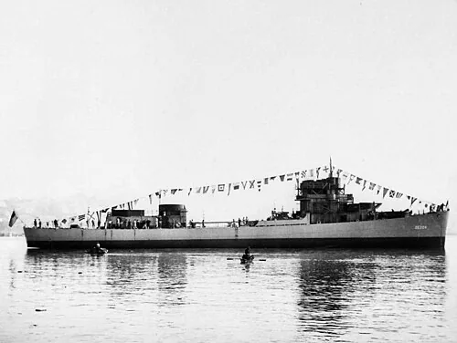 The U.S. Navy destroyer escort USS Rall (DE-304) immediately after her launching at the Mare Island Naval Shipyard, California, (USA), on 23 September 1943.