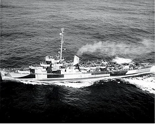 USS Atherton (DE-169), 8 May 1945: off Point Judith RI - Taken from an ASW blimp during the attack on U-853.