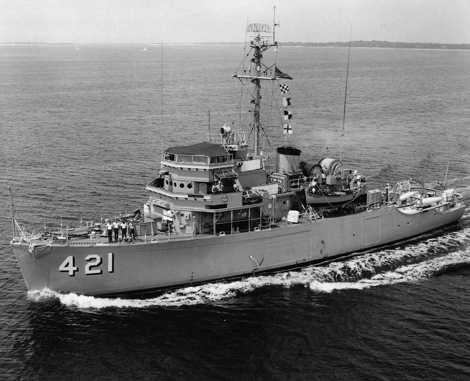 The U.S. Navy ocean minesweeper USS Agile (MSO-421) underway, circa in the 1960s.