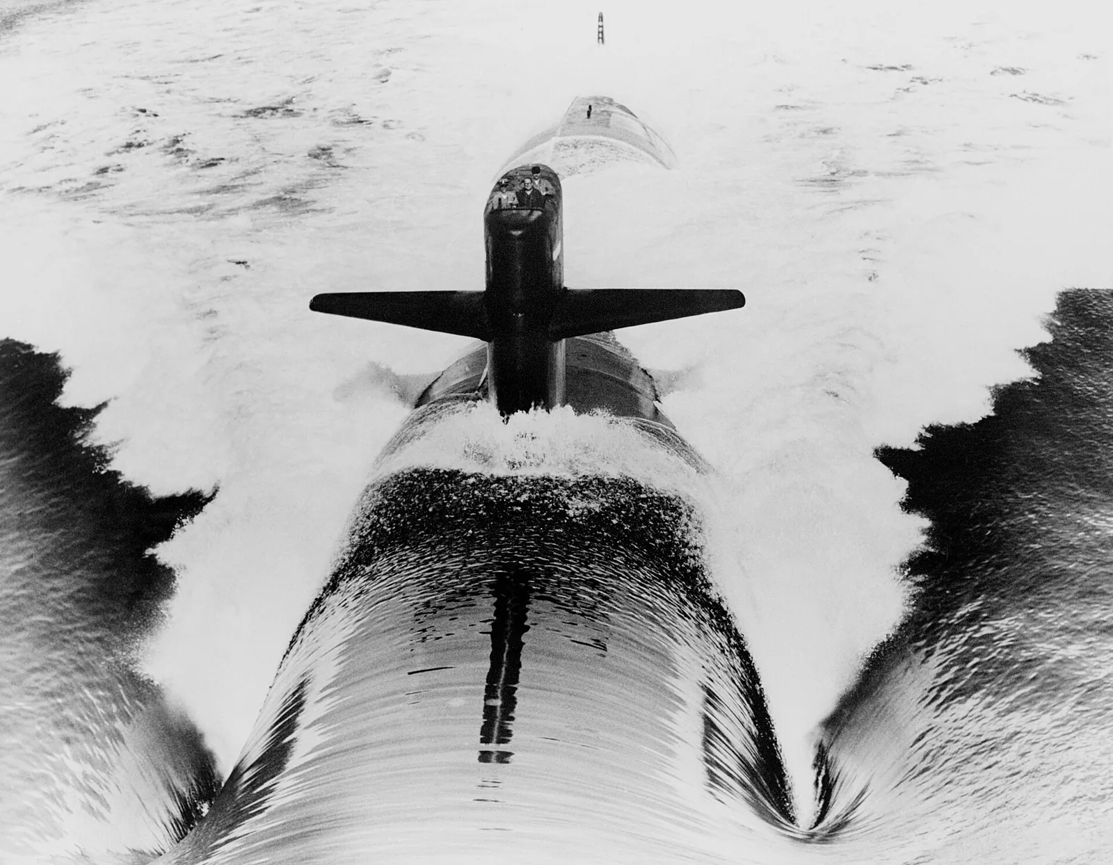 A bow-on view of the nuclear-powered attack submarine USS GROTON (SSN 694).