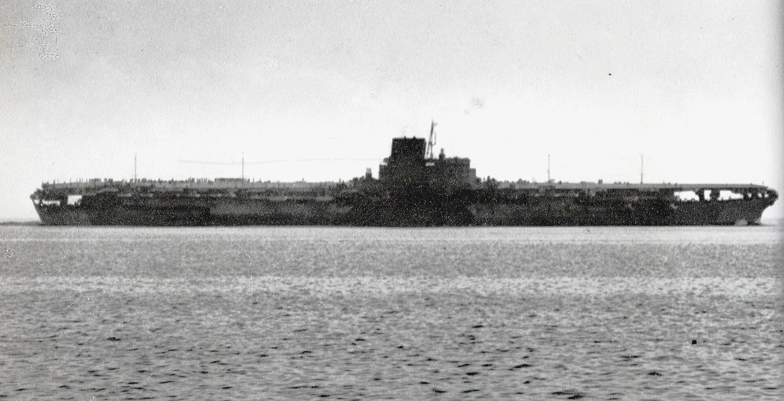 Shinano underway during her sea trials.