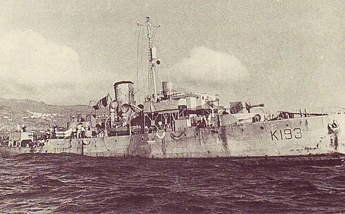 La corvette de classe Flower britannique HMS Buttercup (K193) ayant servi au sein de la Royal Navy Section Belge
