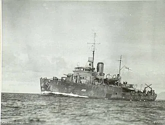 Australian Bathurst class corvette HMAS Geelong traveling at full speed while escorting a convoy off New Guinea in September 1944.