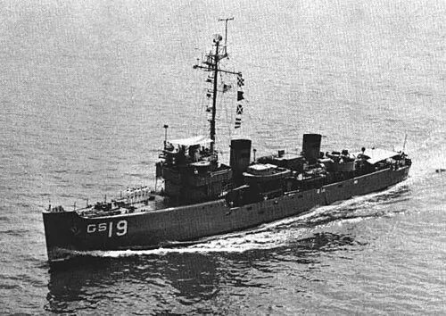 The U.S. Navy survey ship USS Sheldrake (AGS-19) underway, circa 1962.
